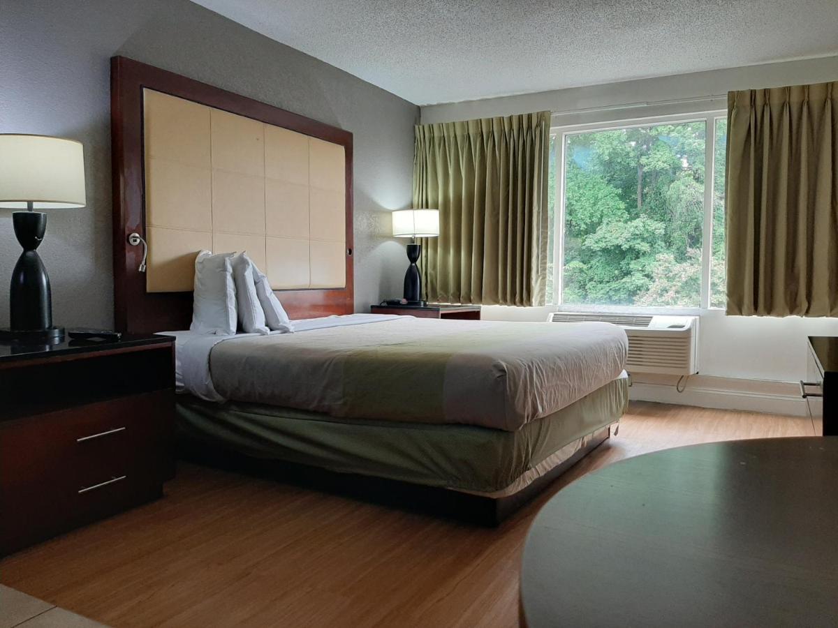 Econo Lodge Airport Near Billy Graham Parkway Charlotte Eksteriør billede