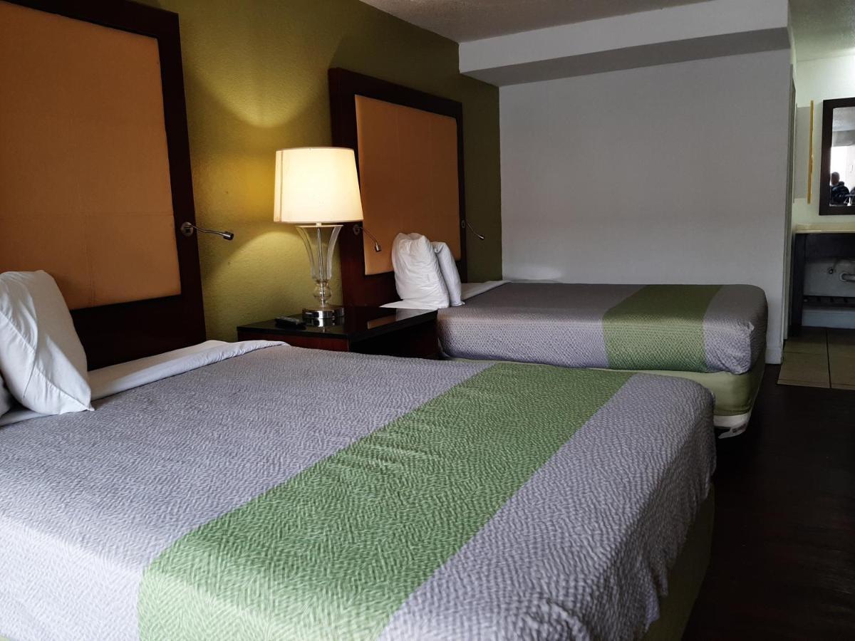 Econo Lodge Airport Near Billy Graham Parkway Charlotte Eksteriør billede