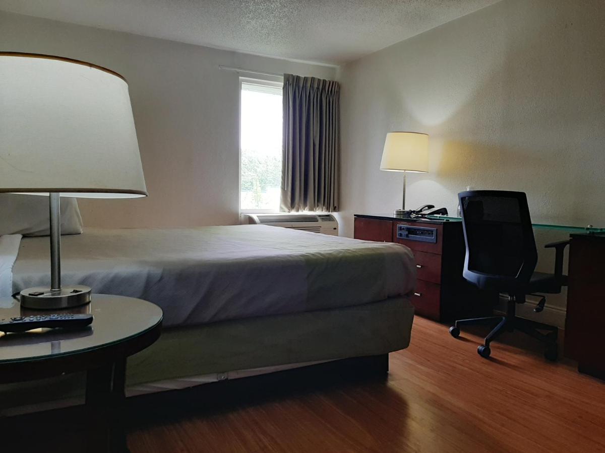 Econo Lodge Airport Near Billy Graham Parkway Charlotte Eksteriør billede