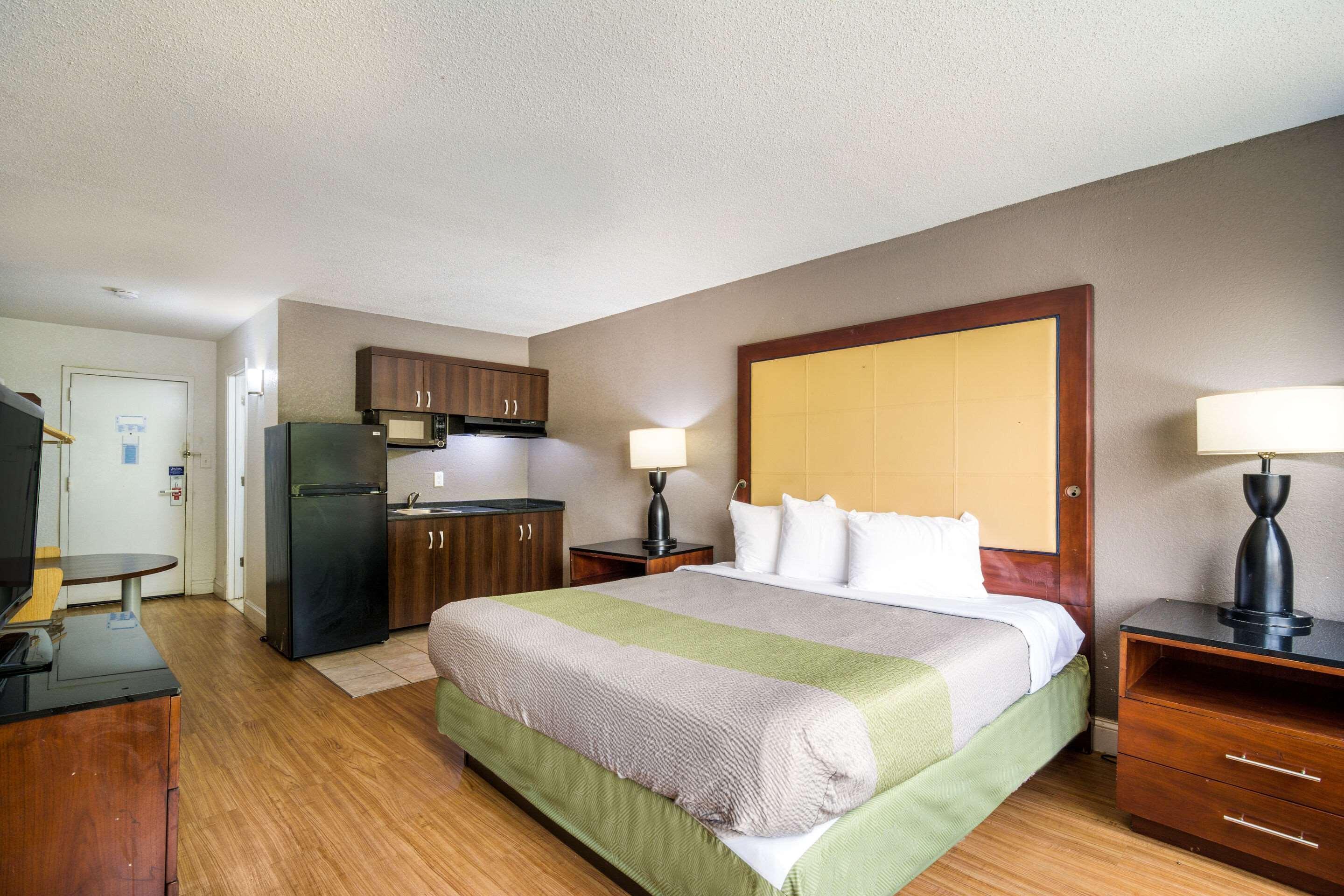 Econo Lodge Airport Near Billy Graham Parkway Charlotte Eksteriør billede