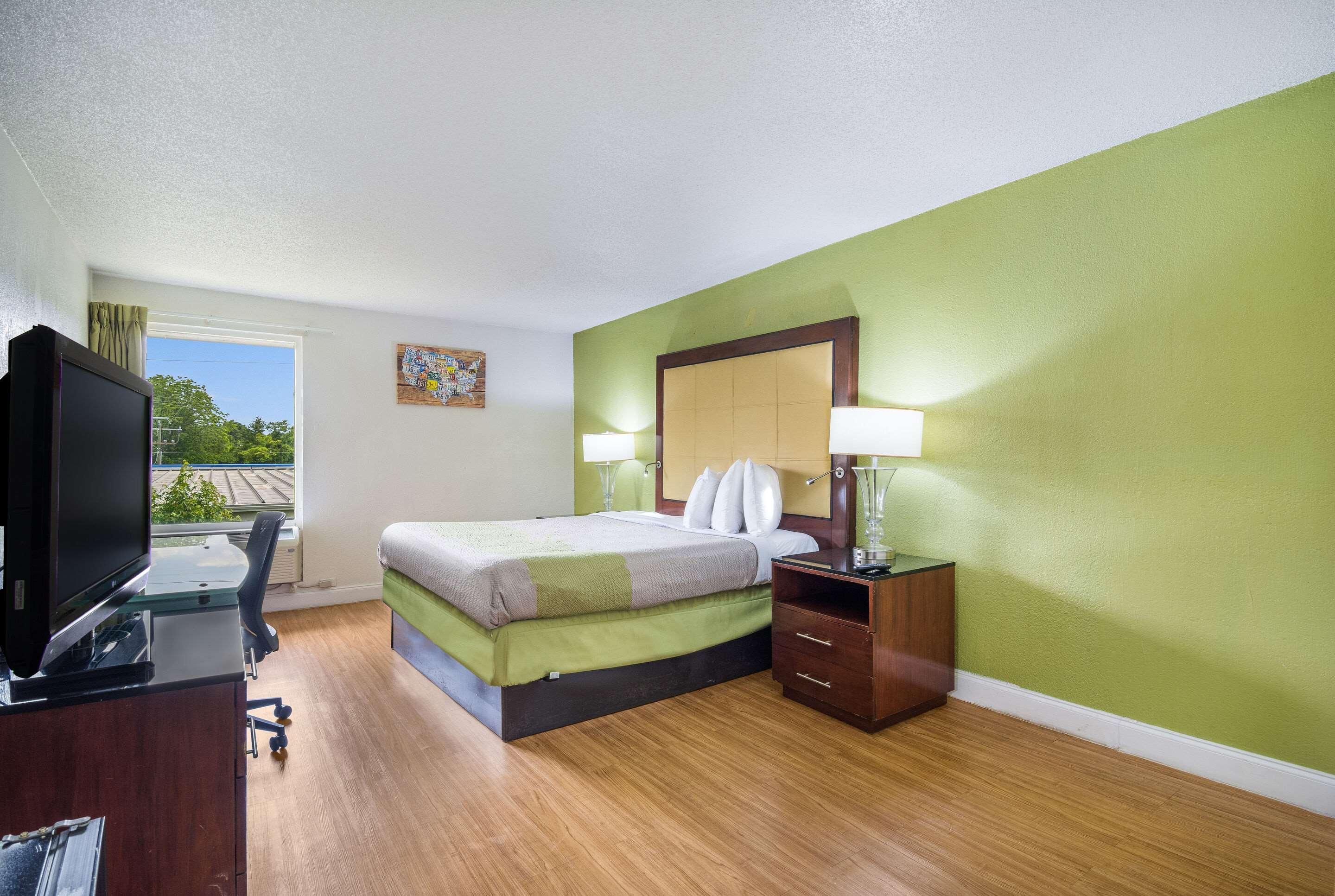 Econo Lodge Airport Near Billy Graham Parkway Charlotte Eksteriør billede