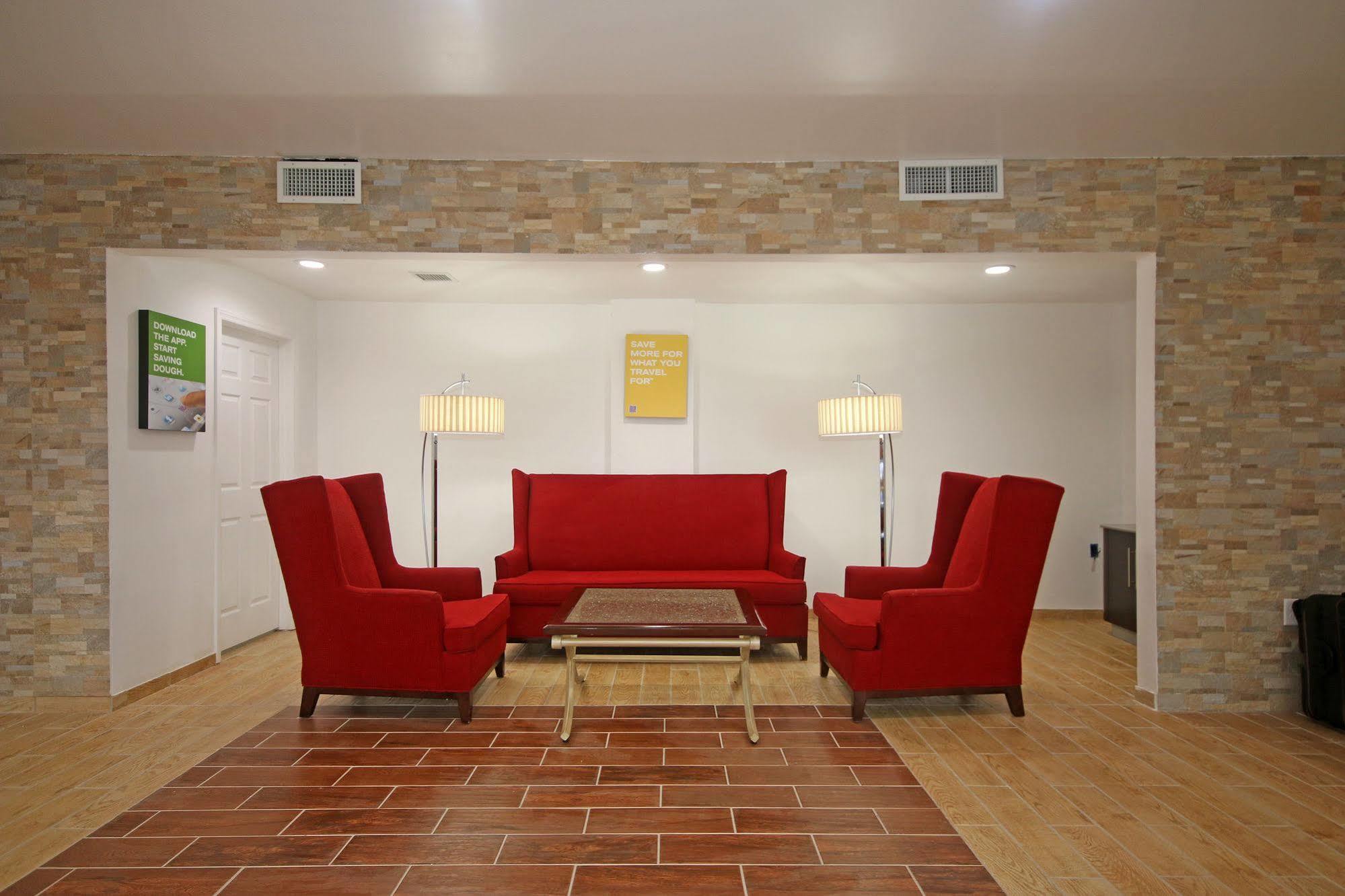 Econo Lodge Airport Near Billy Graham Parkway Charlotte Eksteriør billede