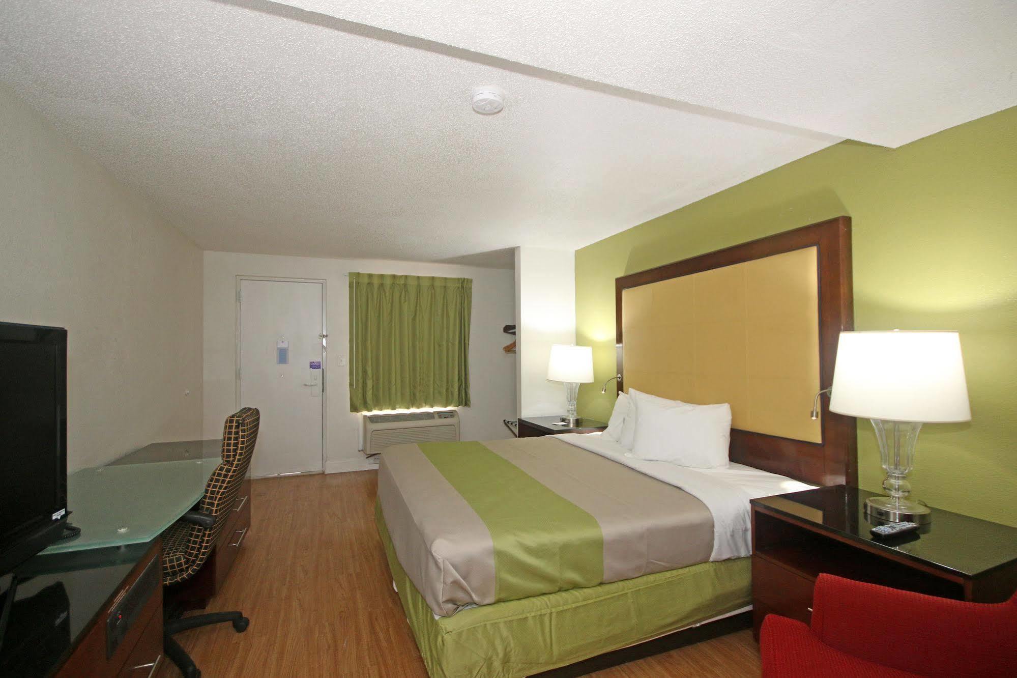 Econo Lodge Airport Near Billy Graham Parkway Charlotte Eksteriør billede