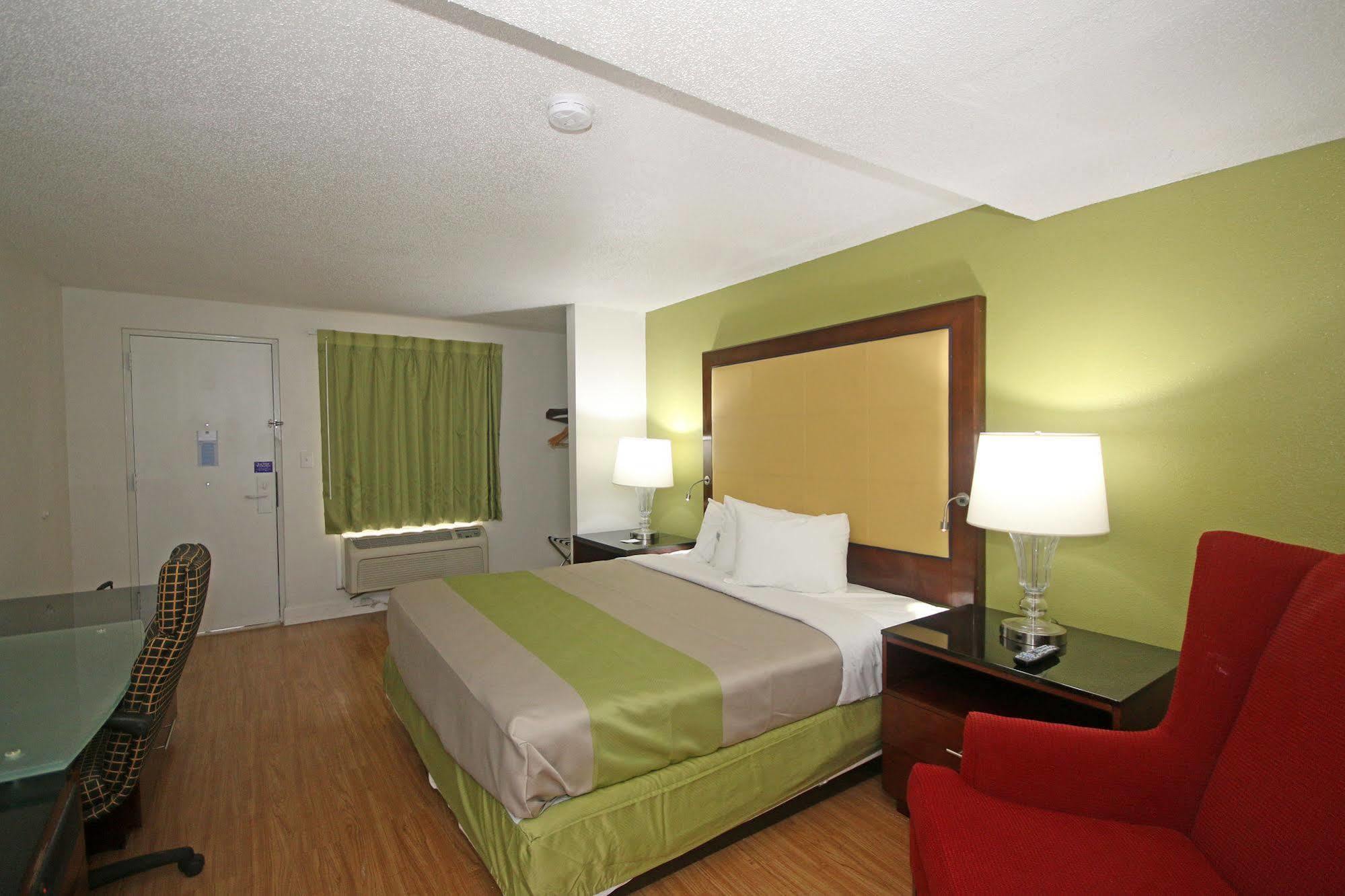 Econo Lodge Airport Near Billy Graham Parkway Charlotte Eksteriør billede