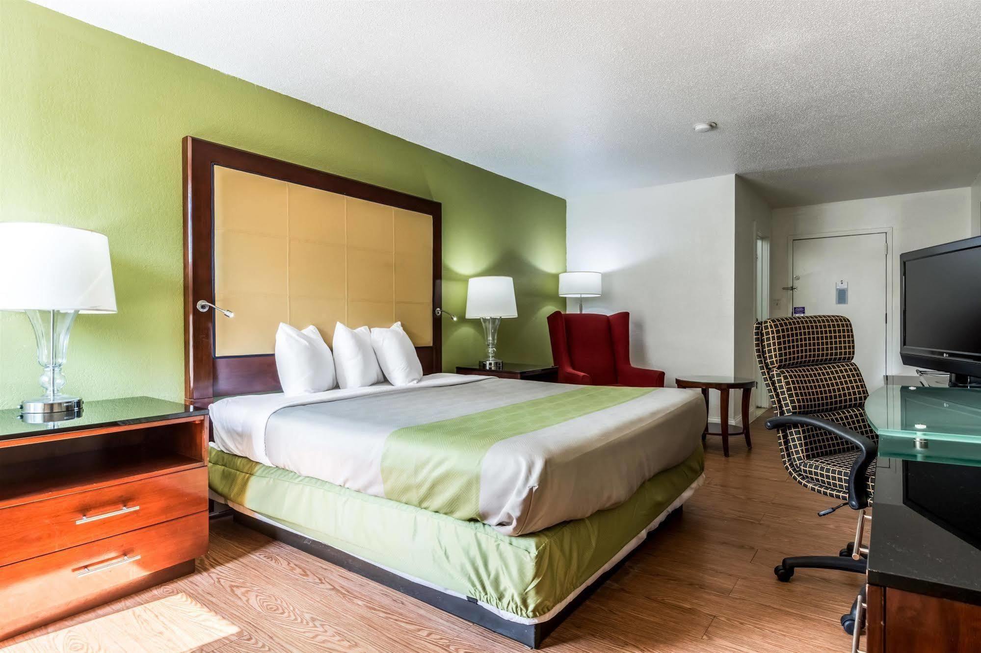 Econo Lodge Airport Near Billy Graham Parkway Charlotte Eksteriør billede